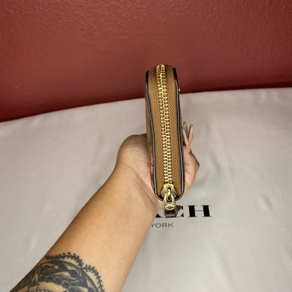 Coach Accordion Wallet in Butterfly Print - Picture 4 of 7